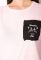 Бавовняна футболка з принтом на кишені 317F077 (рожевий)