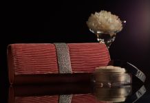 Клатч форми baguette c драпіруванням HY024 (молочний)