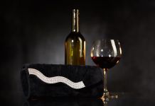 Клатч із оксамиту зі стразами форми baguette HY0170 (чорний)