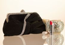 Клатч із плісованої тканини на рамковому замку 372 (малиновий)