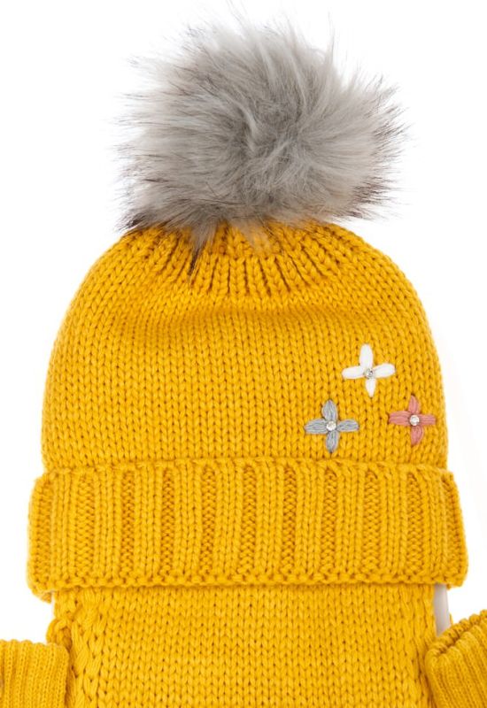 Комплект деткий для девочки шапка шарф и перчатки однотонный с декором 65PG5109 junior (горчичный)