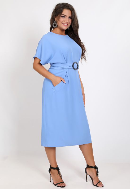 P 1055 A Платье коктейльное с поясом прямого кроя (темно-синий)