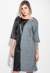 Платье женское батал комбинация фактур 74PD323 (черный/джинсовый/меланжевый)